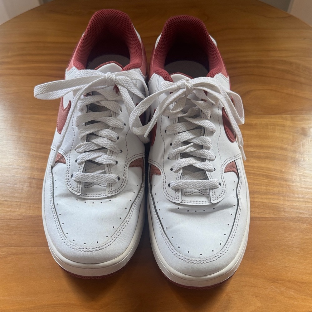 Nike White Gamma Force Pink and Mauve Athletic Sneakers